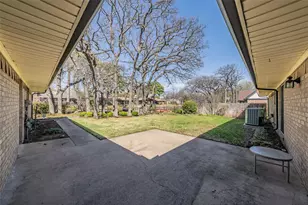 2415 Lakeview Cir, Arlington, TX 76013 - Photo 38