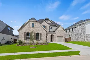 933 Mumms Fld Dr, Fort Worth, TX 76247 - Photo 2
