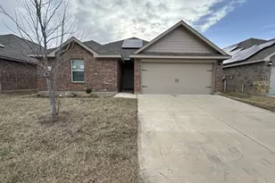 3303 Knoll Dr, Ennis, TX 75119 - Photo 1