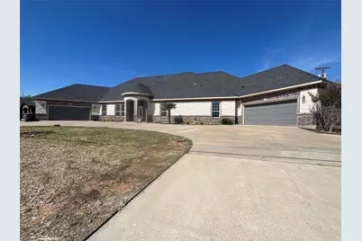 5225 S Cockrell Hill Road, Dallas, TX 75236 - Photo 1
