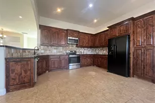 5225 S Cockrell Hill Rd, Dallas, TX 75236 - Photo 16