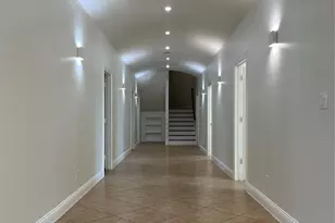 5225 S Cockrell Hill Rd, Dallas, TX 75236 - Photo 8