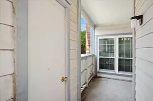 1601 Marsh Ln, Carrollton, TX 75006 - Photo 12