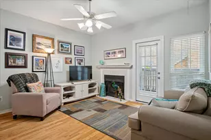 1601 Marsh Ln, Carrollton, TX 75006 - Photo 2