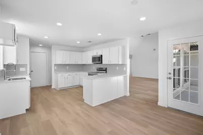 6111 Maple Leaf Drive, Arlington, TX 76017 - Photo 12