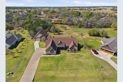 3832 Legend Trail, Granbury, TX 76049 - Photo 32