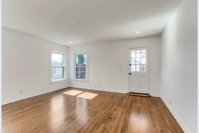 5117 Maple Springs Boulevard, Dallas, TX 75235 - Photo 10