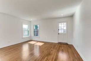 5117 Maple Springs Blvd, Dallas, TX 75235 - Photo 10