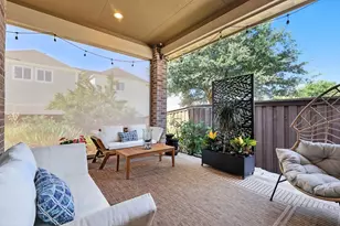 2409 Surrey Ct, Flower Mound, TX 75022 - Photo 2