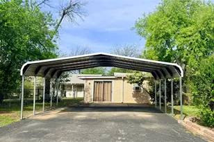 1122 4th St, Graham, TX 76450 - Photo 32