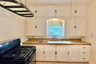 1122 4th St, Graham, TX 76450 - Photo 10