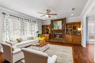 1801 Sandalwood Ln, Grapevine, TX 76051 - Photo 6