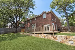 1801 Sandalwood Ln, Grapevine, TX 76051 - Photo 30