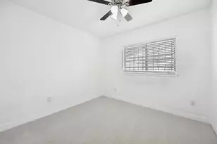 831 Kelso Dr, Dallas, TX 75211 - Photo 14