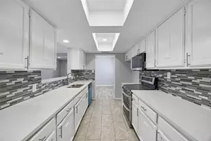 831 Kelso Dr, Dallas, TX 75211 - Photo 10