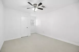 831 Kelso Dr, Dallas, TX 75211 - Photo 16