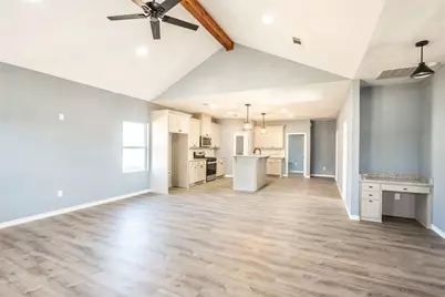 307 Bonham Street, Nocona, TX 76255 - Photo 6