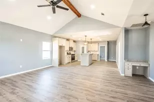 307 Bonham St, Nocona, TX 76255 - Photo 6