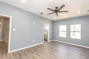 307 Bonham St, Nocona, TX 76255 - Photo 16