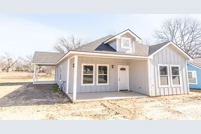 307 Bonham Street, Nocona, TX 76255 - Photo 4