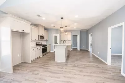 307 Bonham Street, Nocona, TX 76255 - Photo 4