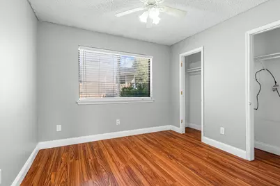 710 Peach Court, Grapevine, TX 76051 - Photo 14