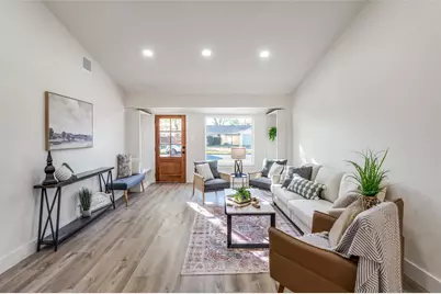 13817 Pyramid Drive, Farmers Branch, TX 75234 - Photo 4