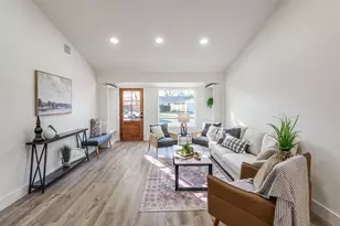 13817 Pyramid Dr, Farmers Branch, TX 75234 - Photo 4