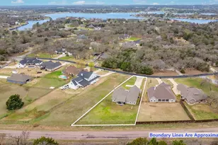 228 Colt Dr, Lake Kiowa, TX 76240 - Photo 6