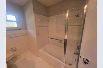 5801 Wedgworth Road, Fort Worth, TX 76133 - Photo 8