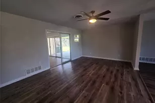 5801 Wedgworth Rd, Fort Worth, TX 76133 - Photo 10