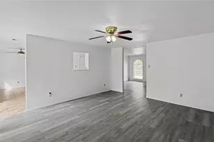 130 Astoria Dr, Cedar Hill, TX 75104 - Photo 4