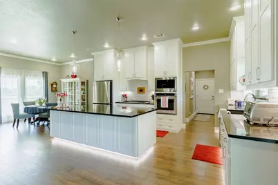 121 County Road 2571, Alvord, TX 76225 - Photo 10