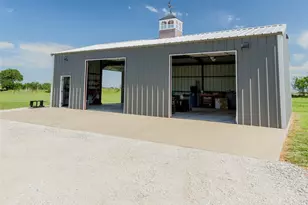 121 County Rd 2571, Alvord, TX 76225 - Photo 38