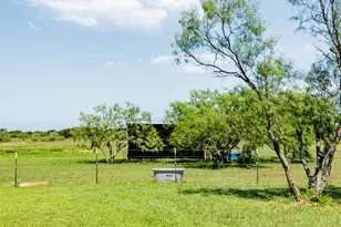 121 County Rd 2571, Alvord, TX 76225 - Photo 40