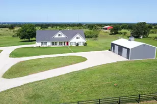 121 County Rd 2571, Alvord, TX 76225 - Photo 2