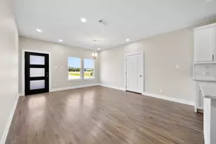 1218 Lynn Way, Waxahachie, TX 75165 - Photo 4