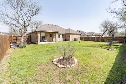 643 Half Moon Way, Runaway Bay, TX 76426 - Photo 6