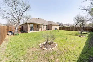 643 Half Moon Way, Runaway Bay, TX 76426 - Photo 6