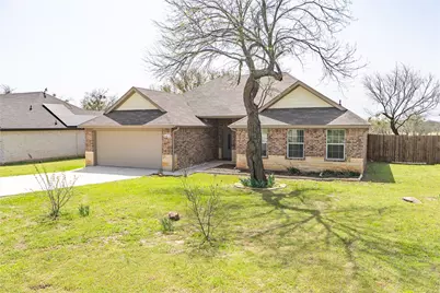 643 Half Moon Way, Runaway Bay, TX 76426 - Photo 2