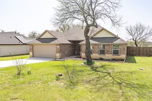 643 Half Moon Way, Runaway Bay, TX 76426 - Photo 2