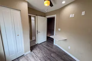 301 E Brockett St, Sherman, TX 75090 - Photo 12