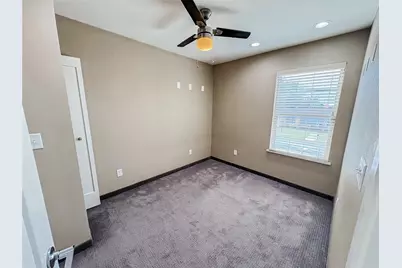 301 E Brockett Street #100, Sherman, TX 75090 - Photo 8