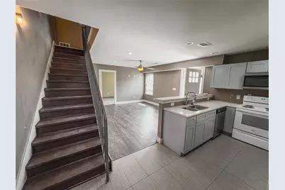 301 E Brockett Street #100, Sherman, TX 75090 - Photo 1