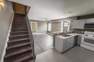 301 E Brockett St, Sherman, TX 75090 - Photo 1