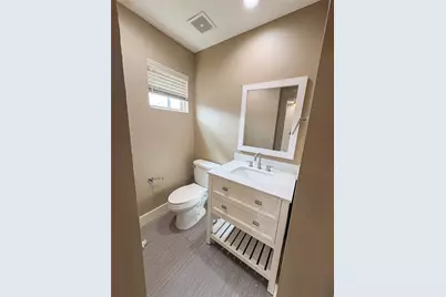 301 E Brockett Street #100, Sherman, TX 75090 - Photo 16