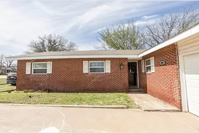 809 E Highway 82, Nocona, TX 76255 - Photo 6