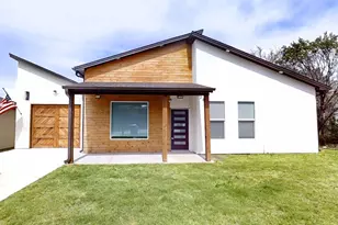 828 Indian Dr, Granbury, TX 76048 - Photo 1