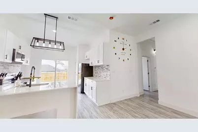 828 Indian Drive, Granbury, TX 76048 - Photo 6