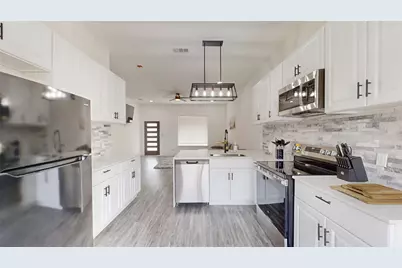 828 Indian Drive, Granbury, TX 76048 - Photo 8